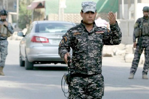 مقتل وإصابة 8 عراقيين في انفجار غربي بغداد