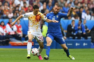 دي روسي يغيب عن تدريبات إيطاليا وشكوك حول مشاركته أمام ألمانيا