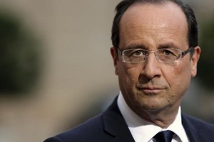 هولاند: انتخاب ترامب سيكون خطيراً