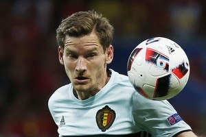 فرتونن مدافع بلجيكا خارج بطولة أوروبا 2016 بسبب الإصابة