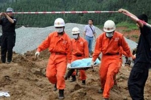 قتيل وعشرون مفقودا على الأقل في الصين بعد انزلاق للتربة