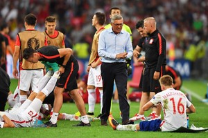 مدرب بولندا يتمسك بالتفاؤل بعد الخروج من 'يورو 2016'