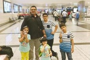 شريحة هاتف تنقذ سعوديا وعائلته من الموت في مطار إسطنبول