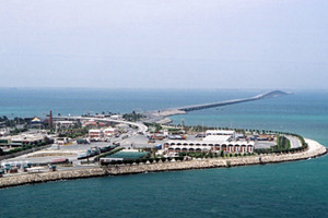 الطقس غدا يكون حارا مع رياح شديدة أحياناً