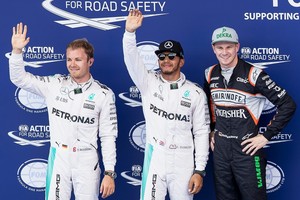 هاميلتون أول المنطلقين في سباق النمسا وروزبرغ السابع