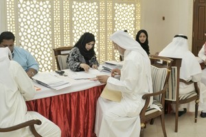 'الإسكان' تسلم عقود انتفاع مشاريع الرفاع الشرقي والغربي