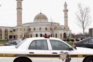 تعرض رجل مسلم للضرب خارج مسجد في فلوريدا كان يتردد عليه عمر متين