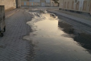 بالصور... أهالي النبيه صالح يشكون فيضان مياه الصرف الصحي وانتشار الروائح الكريهة