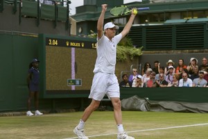 كويري قاهر ديوكوفينش يواصل مسيرته الخيالية في 'ويمبلدون للتنس'