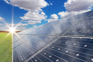 الطاقة الشمسية تسهم في إنتاج الكهرباء بأكثر من أي مصدر آخر بعد تراجع تكلفتها