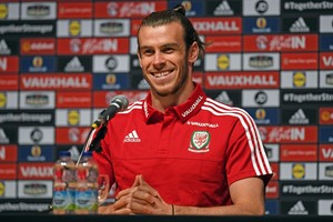 بيل يتحدى رونالدو وصاحب الأرض يقارع بطل العالم في المربع الذهبي ليورو 2016