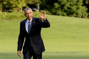 أوباما يلقي بثقله في حملة كلينتون ويؤكد ثقته بها