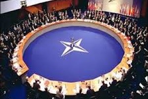 قادة الحلف الأطلسي يناقشون الأوضاع الأوروبية في قمة وارسو