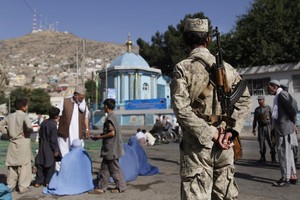 الرئيس الافغاني يدعو 'طالبان' إلى السلام أو 'تحمل العواقب'