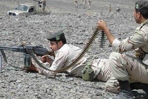 مقتل 4 عسكريين إيرانيين في اشتباك مع مسلحين قرب حدود باكستان