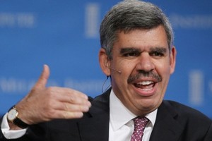 محمد العريان: على بريطانيا التحرك سريعاً لتجنب هبوط عملتها لسعر التعادل مع الدولار