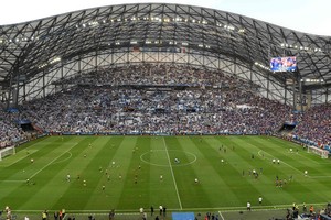 مولر يقود هجوم ألمانيا أمام فرنسا التي لم تغير تشكيلتها