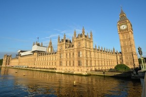 طرد مشبوه يؤدي لإغلاق مجلس اللوردات البريطاني لفترة وجيزة