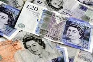 ثقة المستهلكين البريطانيين تهبط بأسرع وتيرة في 22 عاماً بعد الاستفتاء