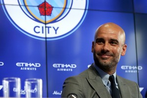غوارديولا يكشف عن إستراتيجيته مع 'المان سيتي'