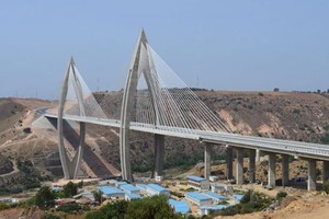 الصين تبني في المغرب أكبر جسر معلق في قارة إفريقيا 