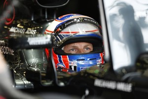 باتون يحتاج لسيارة قادرة على المنافسة للبقاء في الفورمولا1