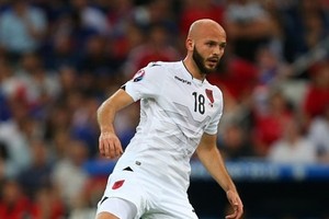 تورينو يتعاقد مع المدافع الالباني اجيتي