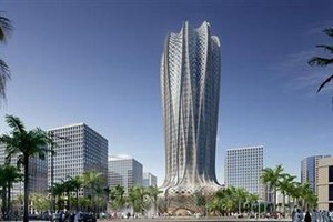 فندقاً على شكل زهرة الخزامي من تصميم الراحلة «زها حديد» في قطر