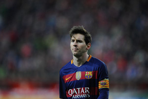 برشلونة ينفي تقارير رحيل ميسي عن النادي