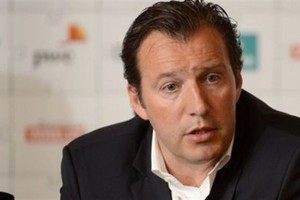 اتحاد الكرة البلجيكي يناقش مستقبل فيلموتس مع المنتخب