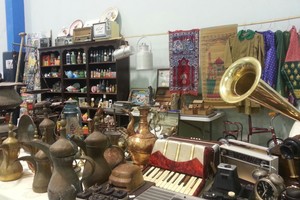 بالصور...انطلاق سوق ومعرض 'أنتيك بازار' بقرية المعامير