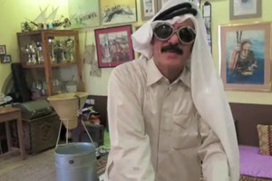 فيديو ساخر..يدخل بيتاً غريباً بحثاً عن «البوكيمون»