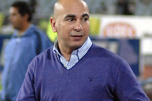 محام يطلب إخلاء سبيل حسام حسن مدرب المصري البورسعيدي بعد تصالحه مع شرطي