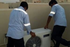 'الهملة الخيرية' توفر مكيفات لبيوت مشروع الهملة الإسكاني ضمن مشروع 'برّد قلبي'