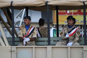 الاف العراقيين يتحدون دعوات الحكومة لعدم التظاهر