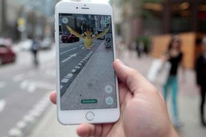 'بوكيمون غو' تقود هارباً لأيدي العدالة   