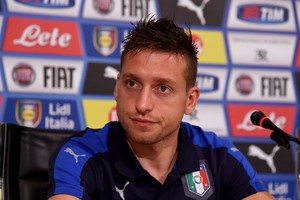 جاكيريني من سندرلاند إلى نابولي