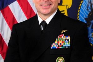 قائد القوات البحرية الاميركية يزور مصر لمناقشة المصالح الأمنية المشتركة