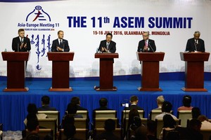 الخلاف بشأن بحر الصين الجنوبي يخيم على قمة آسيوية أوروبية