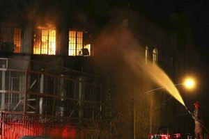 إيران: محاكمة 21 متهما بالهجوم على السفارة السعودية في طهران