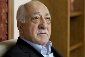 رئيس الوزراء التركي يحث واشنطن على تسليم غولن