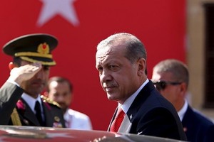 حبس كبير مستشاري الرئيس التركي الموقوف عقب محاولة الانقلاب الفاشلة