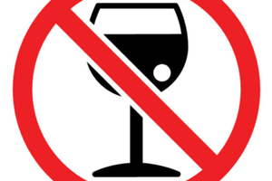 رغم الحظر والمنع الكحول منتشر في ايران