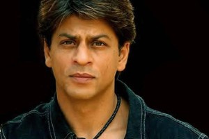 نجم السينما الهندي شاروخان يؤكد أنه تأثر في حياته بالنساء في محيط الأسرة والعمل