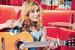 إيما شاه: شركات الإنتاج تتعامل مع المطرب كسلعة تجارية