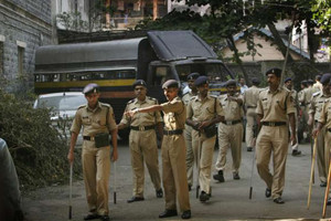 مقتل ثمانية أشخاص وإصابة عشرة في اصطدام سيارة جيب بشاحنة في الهند