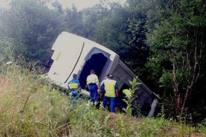 إصابة 15 شخصا في حادث حافلة بفرنسا