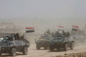 خندق يقطع الفلوجة عن شمال العراق بعد هزيمة 'داعش'