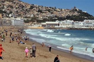شاطئ خاص بالنساء في الجزائر