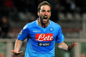 وسائل إعلام ايطالية: 94 مليون تنقل هيغواين لـ'السيدة العجوز'